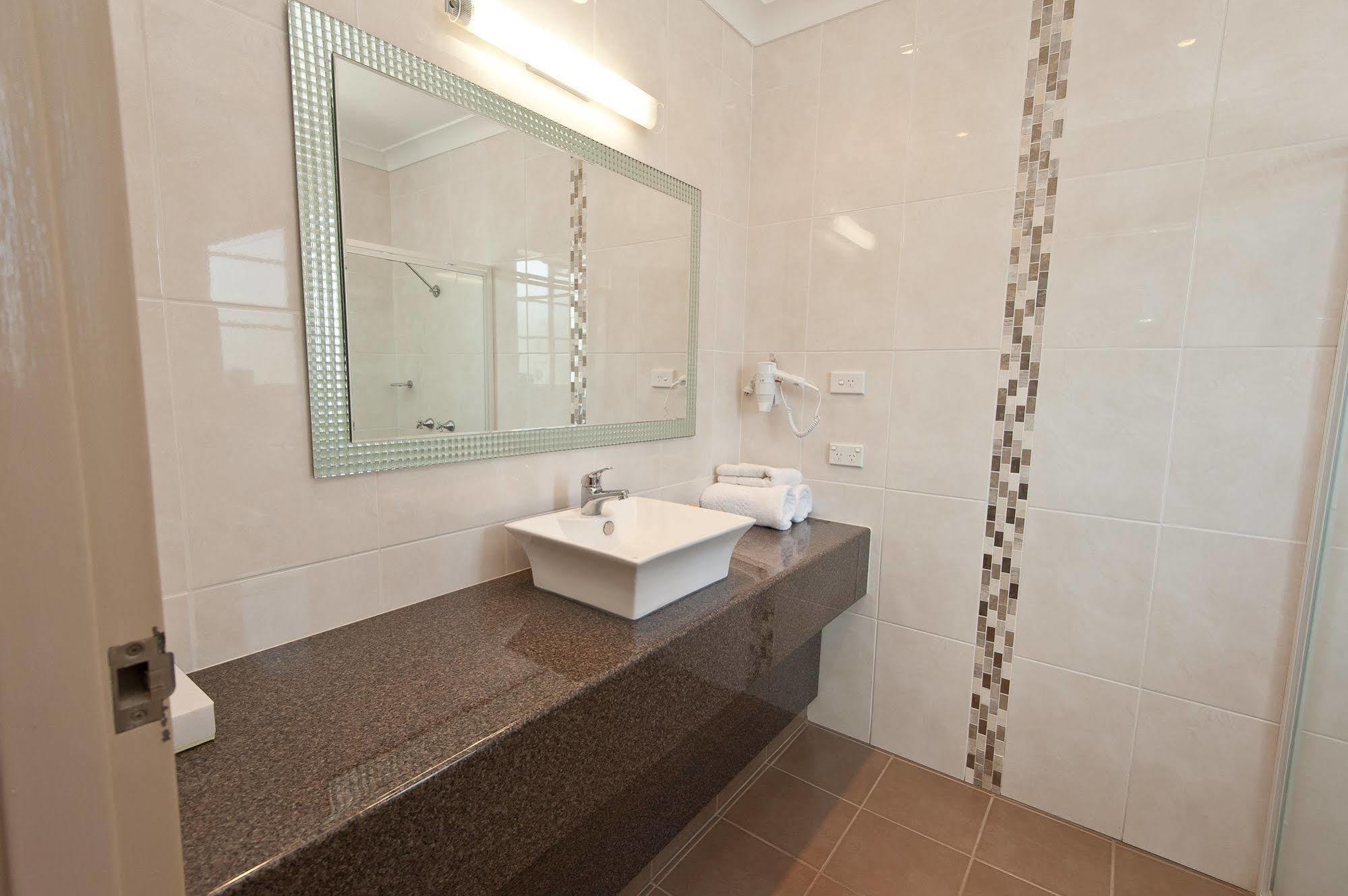 וואגה וואגה Comfort Inn Heritage Wagga מראה חיצוני תמונה